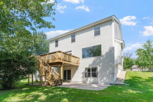 26-web-or-mls-2051 Highgate Cir-26.jpg