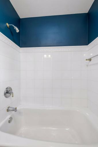 5913 Drew Avenue South - Spacecrafting - 0026.jpg