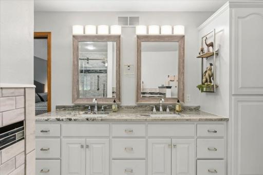 Main Floor Full Bath