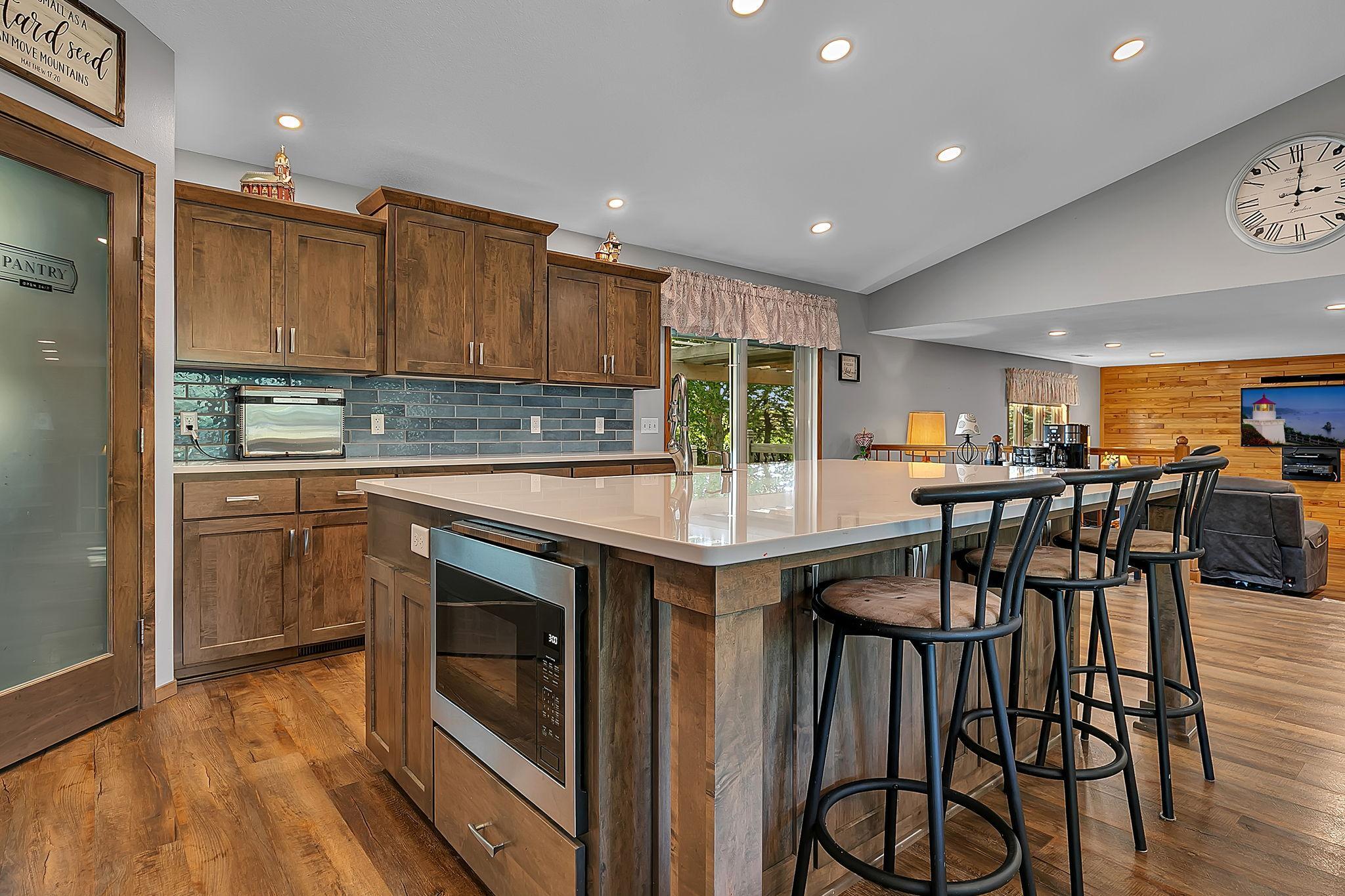 and all the counter space you can imagine!