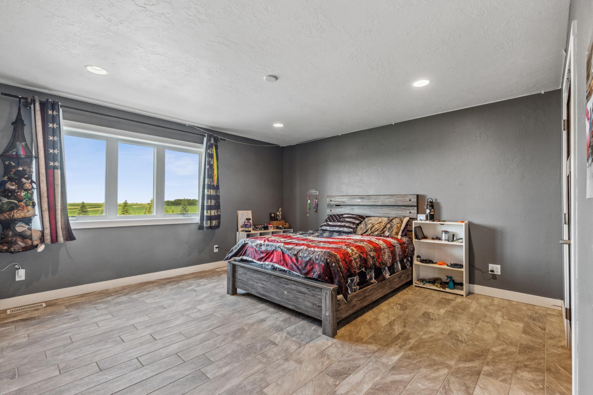 Upper Bedroom 2