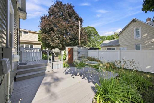 31-web-or-mls-1825 W Minnehaha Ave-18.jpg
