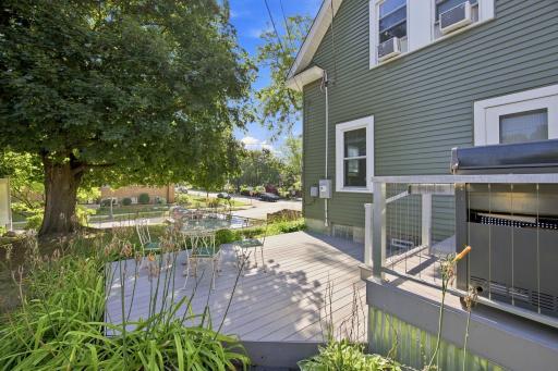28-web-or-mls-1825 W Minnehaha Ave-16.jpg