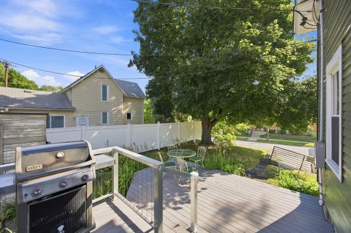 30-web-or-mls-1825 W Minnehaha Ave-17.jpg