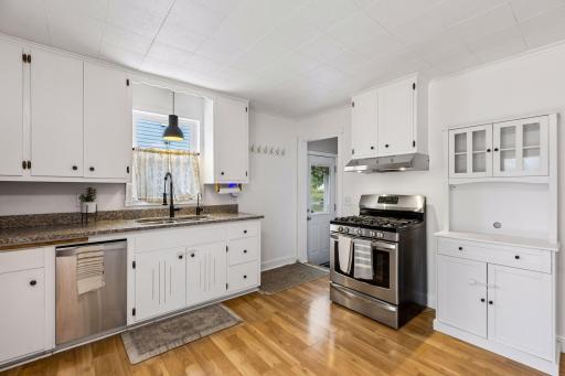 2745 Blackstone Avenue, Saint Louis Park, MN 55416