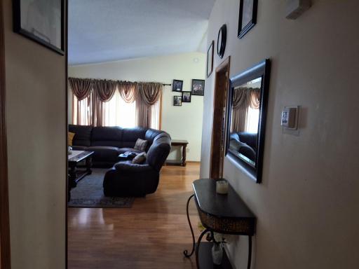 8456 Brunswick Court N, Minneapolis, MN 55443