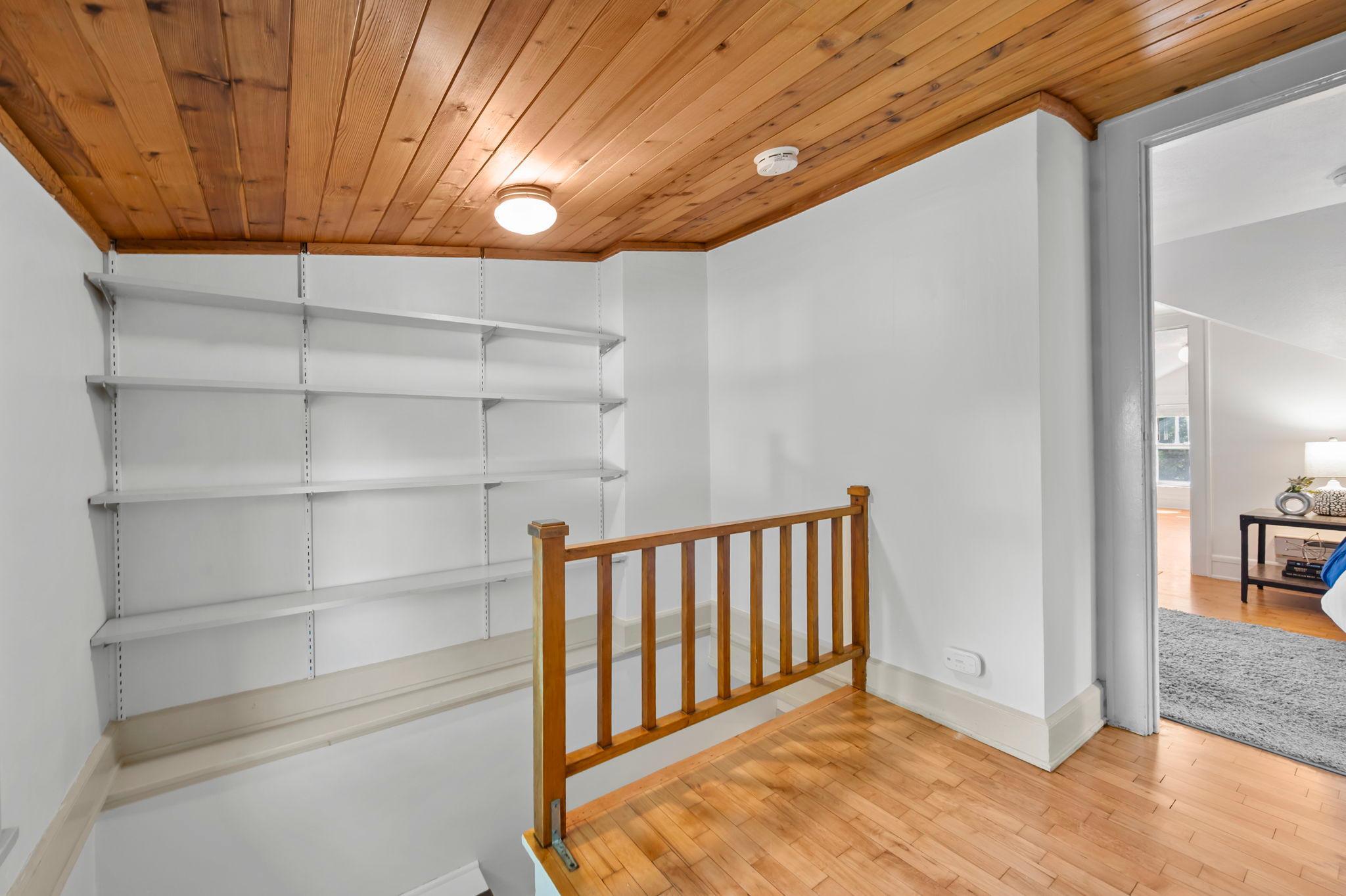 45-web-or-mls-4142 18th Ave-236.jpg