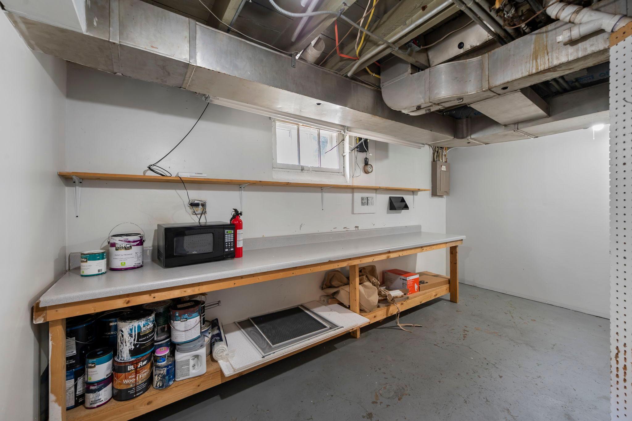 64-web-or-mls-4142 18th Ave-335.jpg