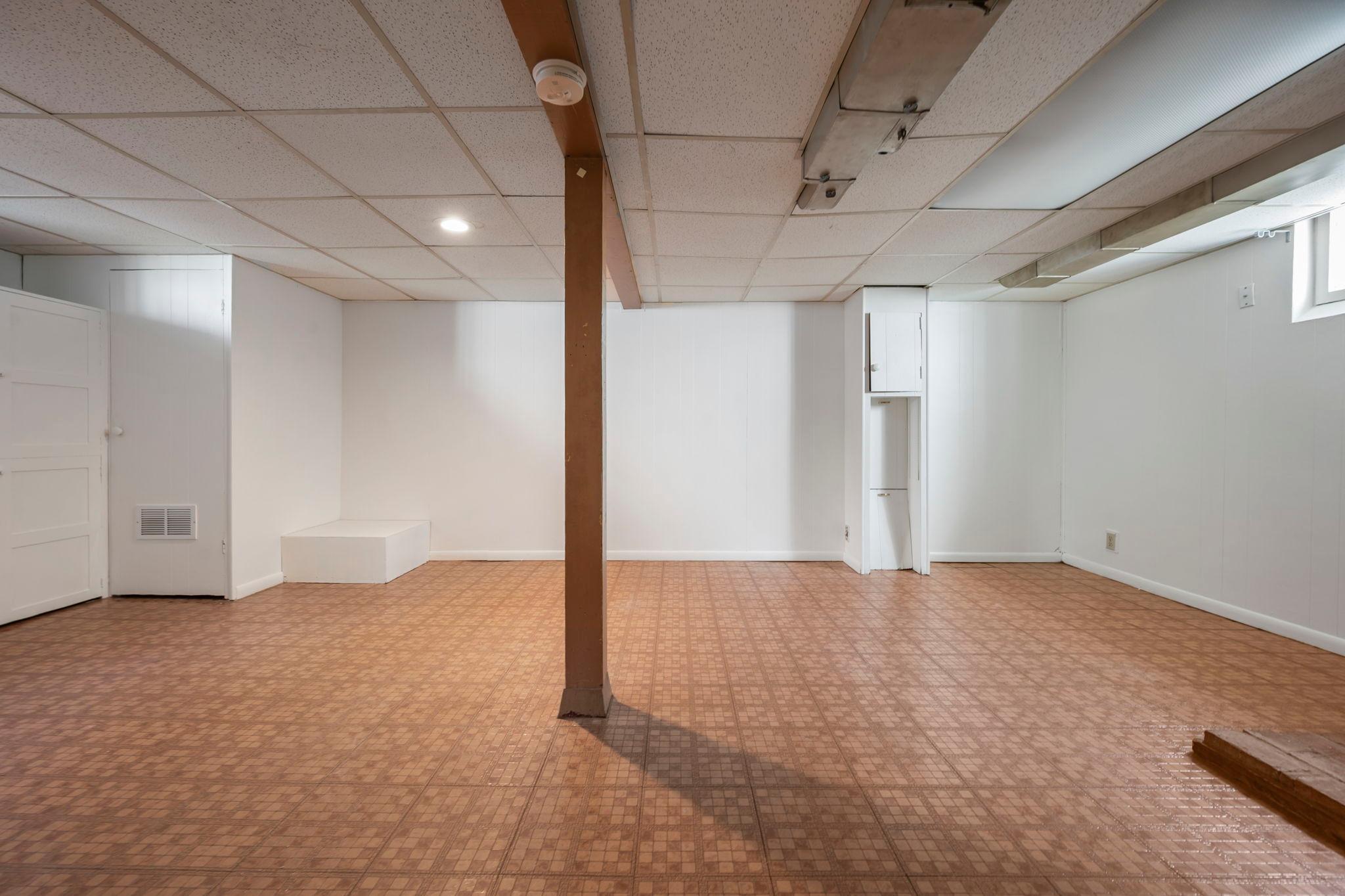 56-web-or-mls-4142 18th Ave-296.jpg