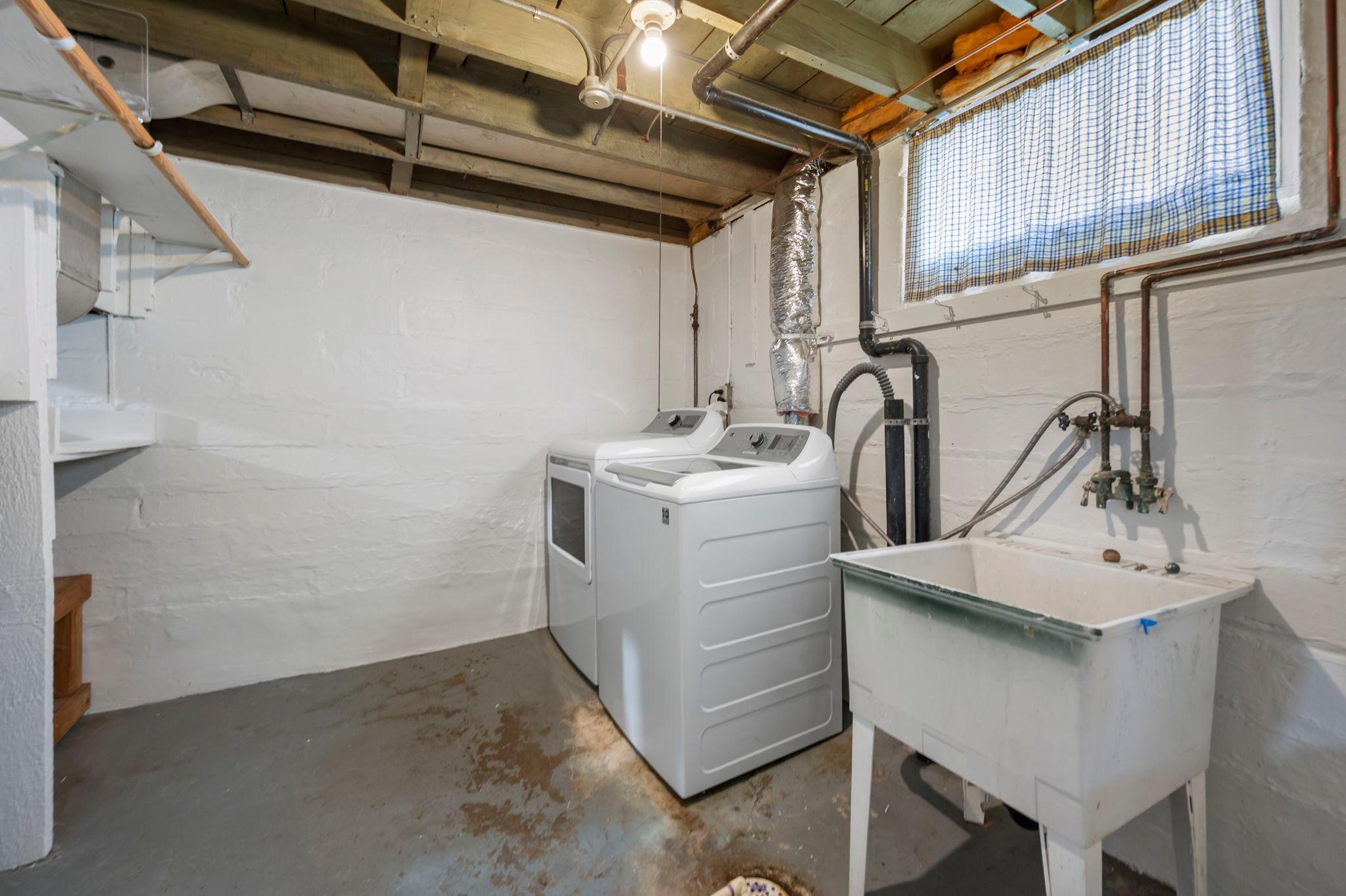 62-web-or-mls-4142 18th Ave-325.jpg