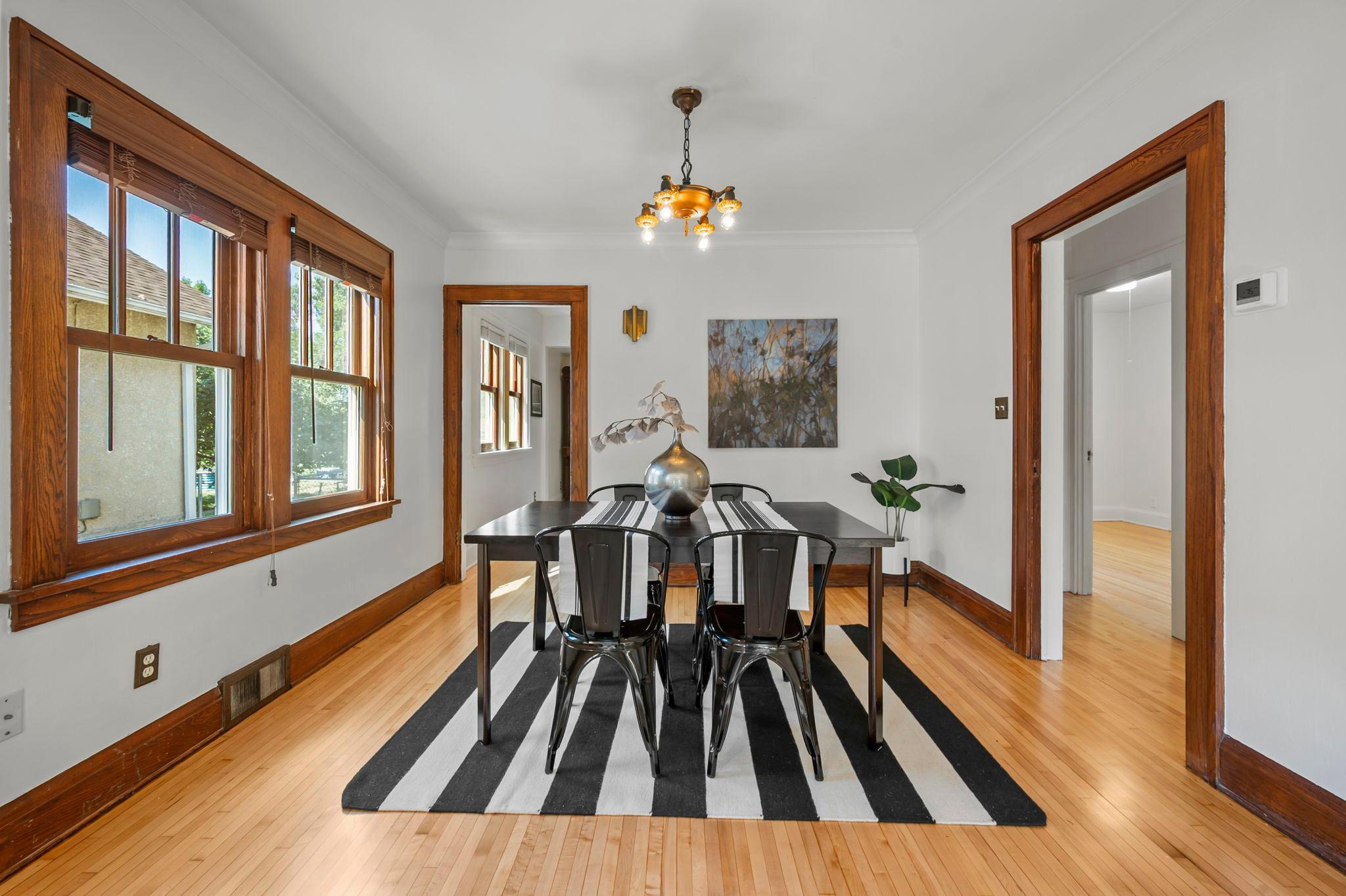 24-web-or-mls-4142 18th Ave-135.jpg