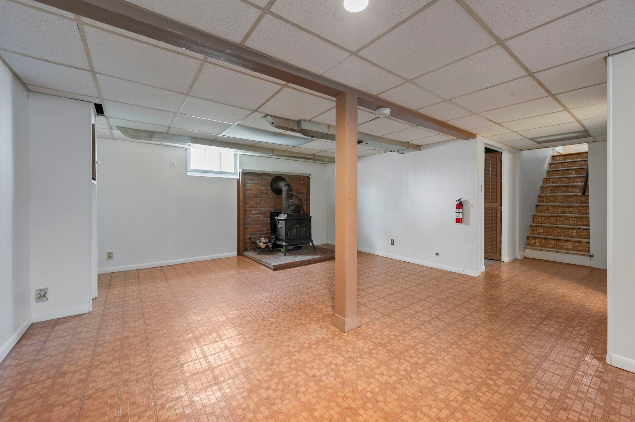 58-web-or-mls-4142 18th Ave-305.jpg