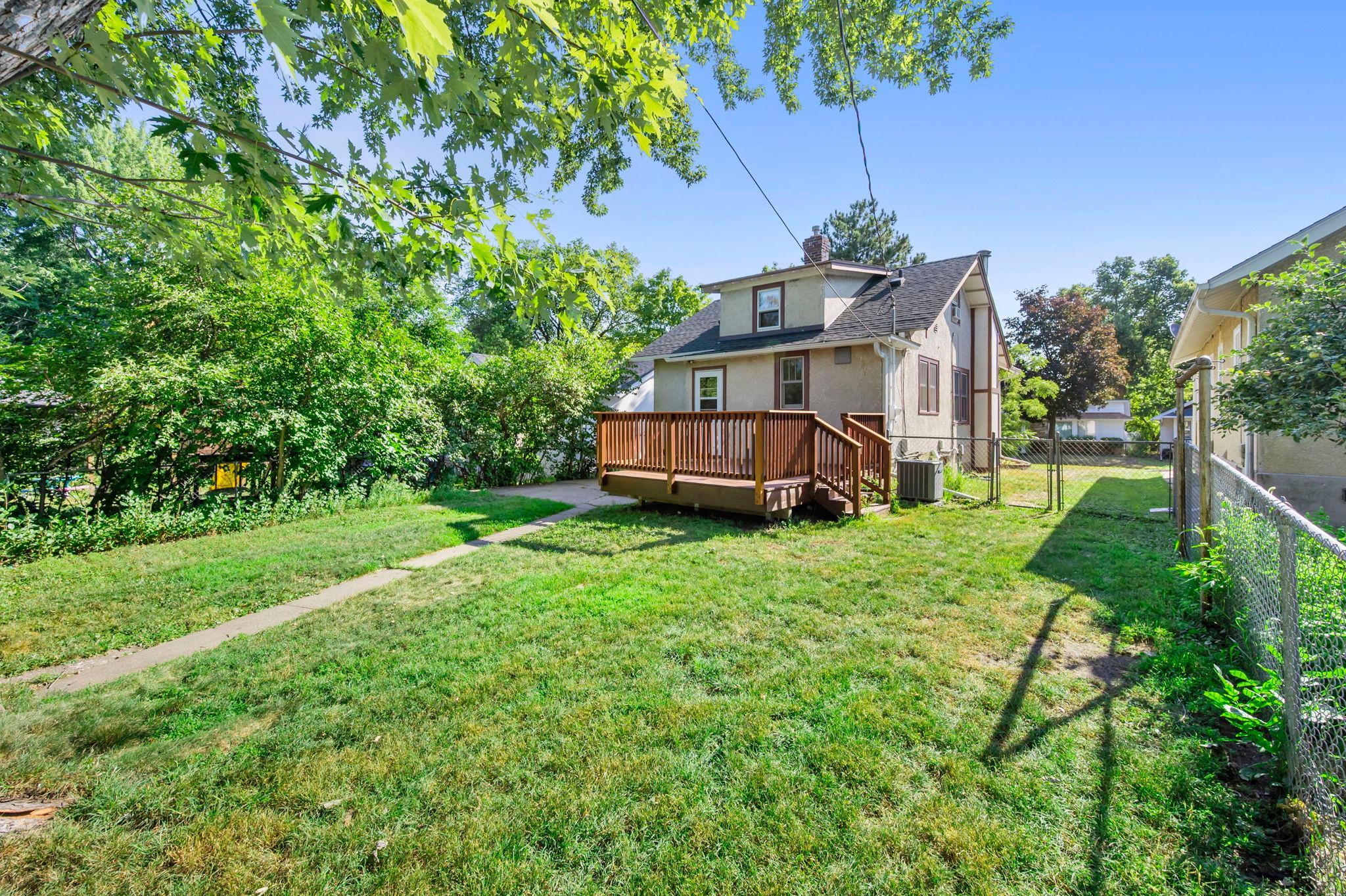 80-web-or-mls-4142 18th Ave-39.jpg