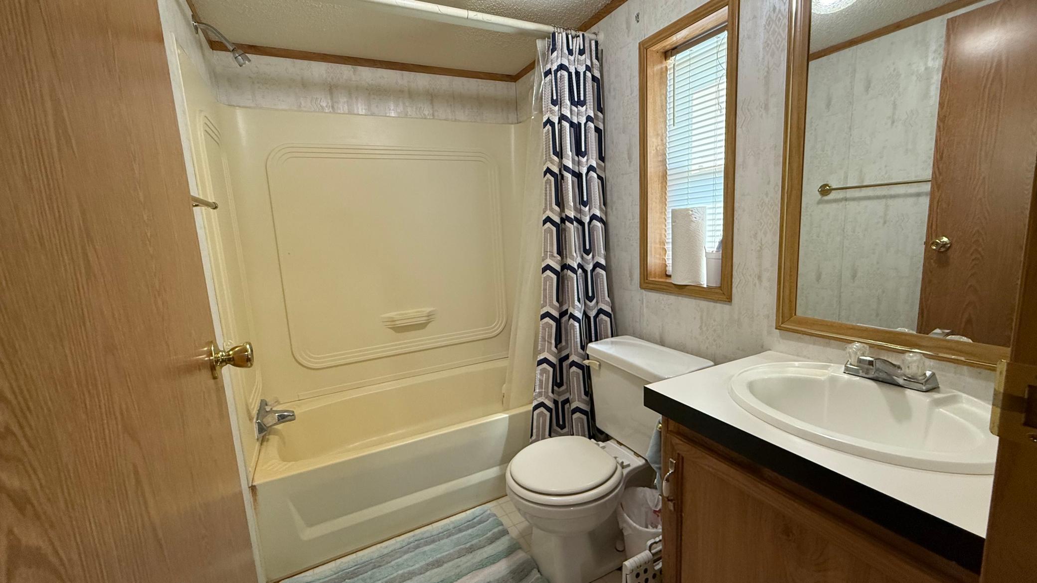 SecondBathroom.jpeg