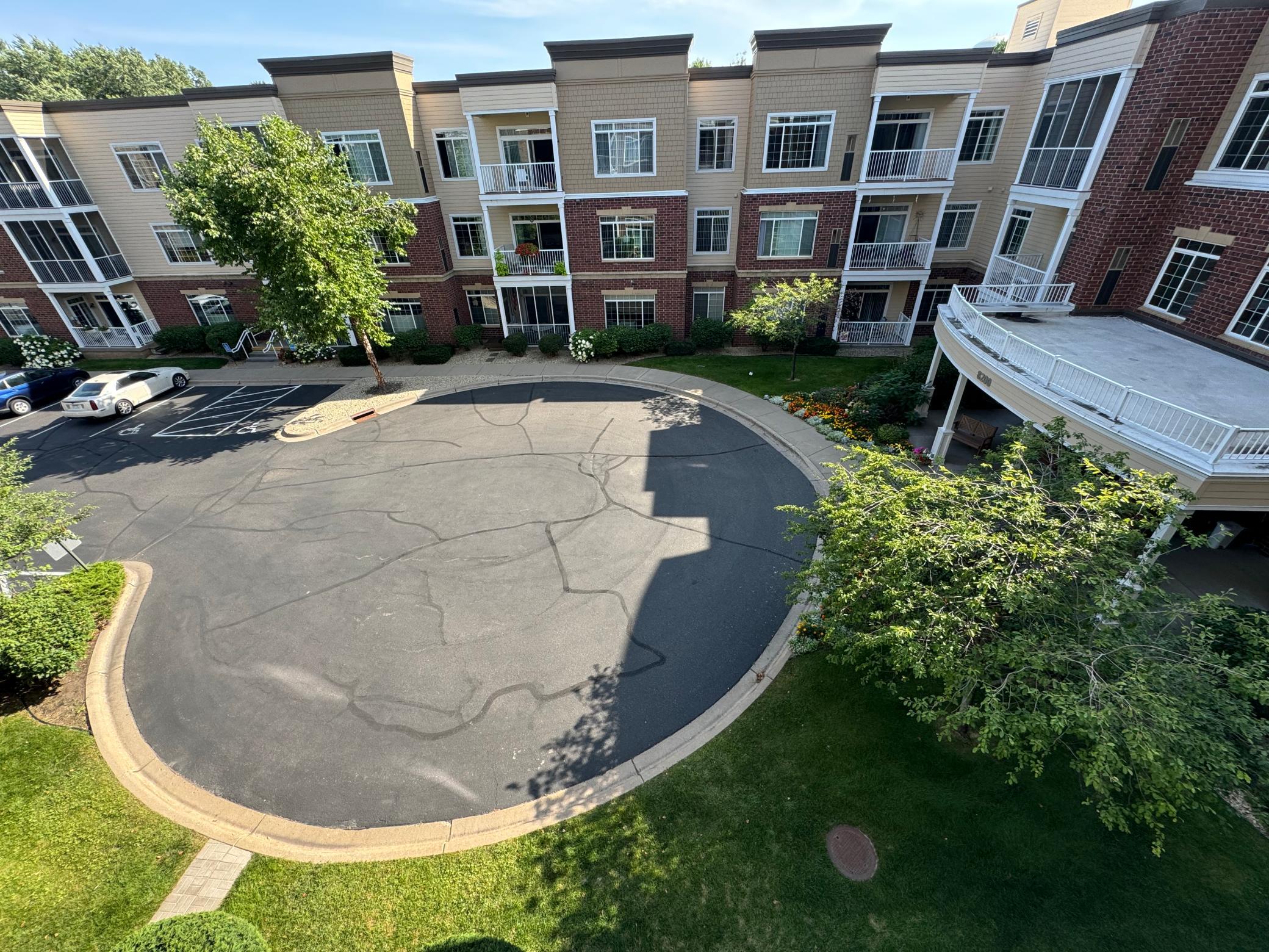 Parking lot 1.jpg