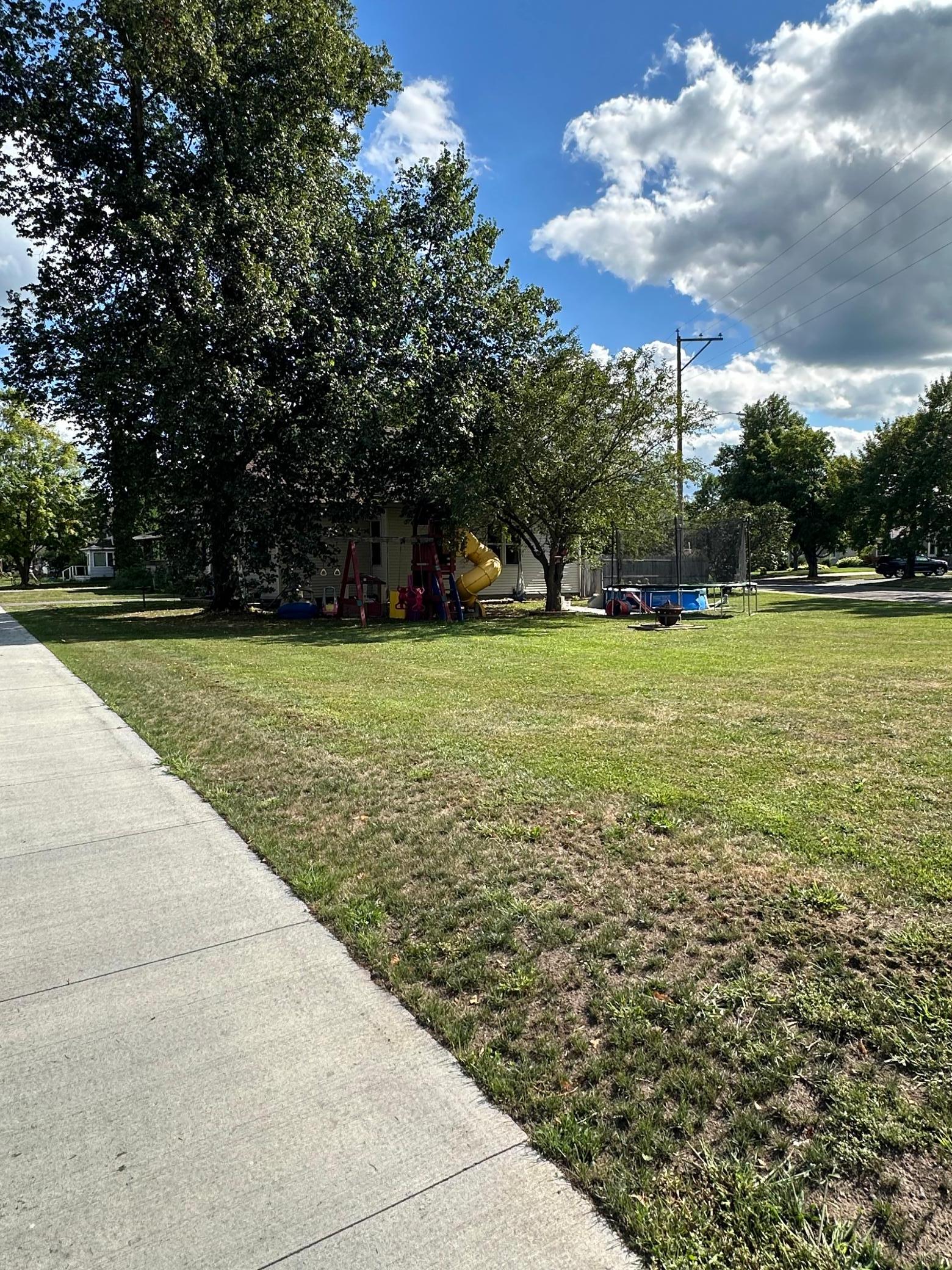 Spacious Yard