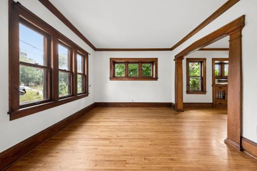 2096 Como Avenue, Saint Paul, MN 55108