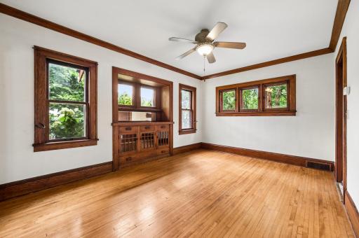 2096 Como Avenue, Saint Paul, MN 55108