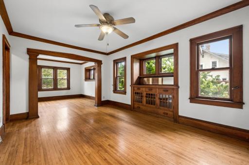 2096 Como Avenue, Saint Paul, MN 55108
