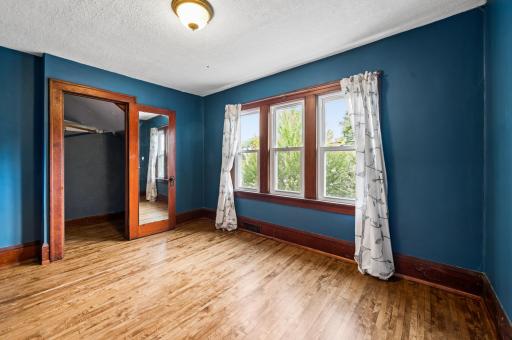 2096 Como Avenue, Saint Paul, MN 55108