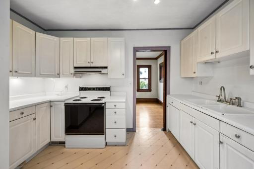2096 Como Avenue, Saint Paul, MN 55108