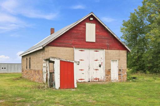 2961 Rainbow Street, Brook Park, MN 55007