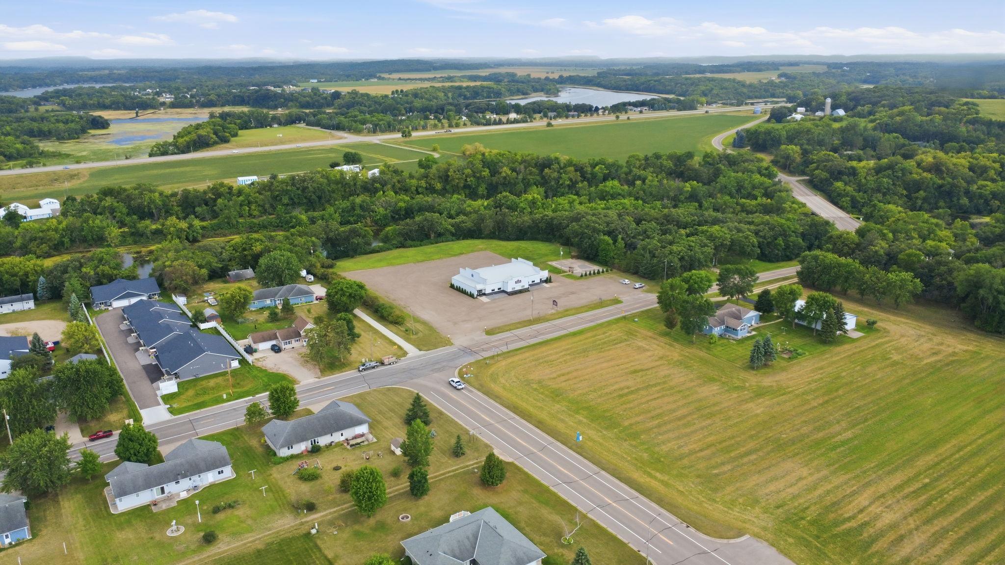 10-web-or-mls-DJI_0015_autoremove_54860235.jpg