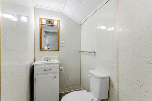 26-web-or-mls-1283-Rice-St-26.jpg