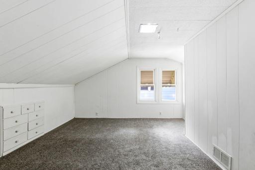 27-web-or-mls-1283-Rice-St-27.jpg