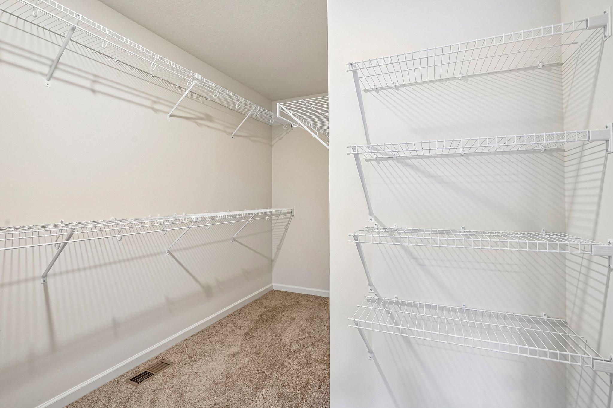 26-web-or-mls-397th St-S2008-024.jpg