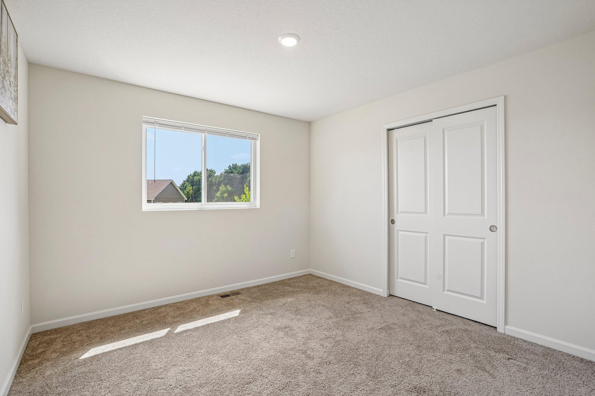 21-web-or-mls-397th St-S2008-019.jpg