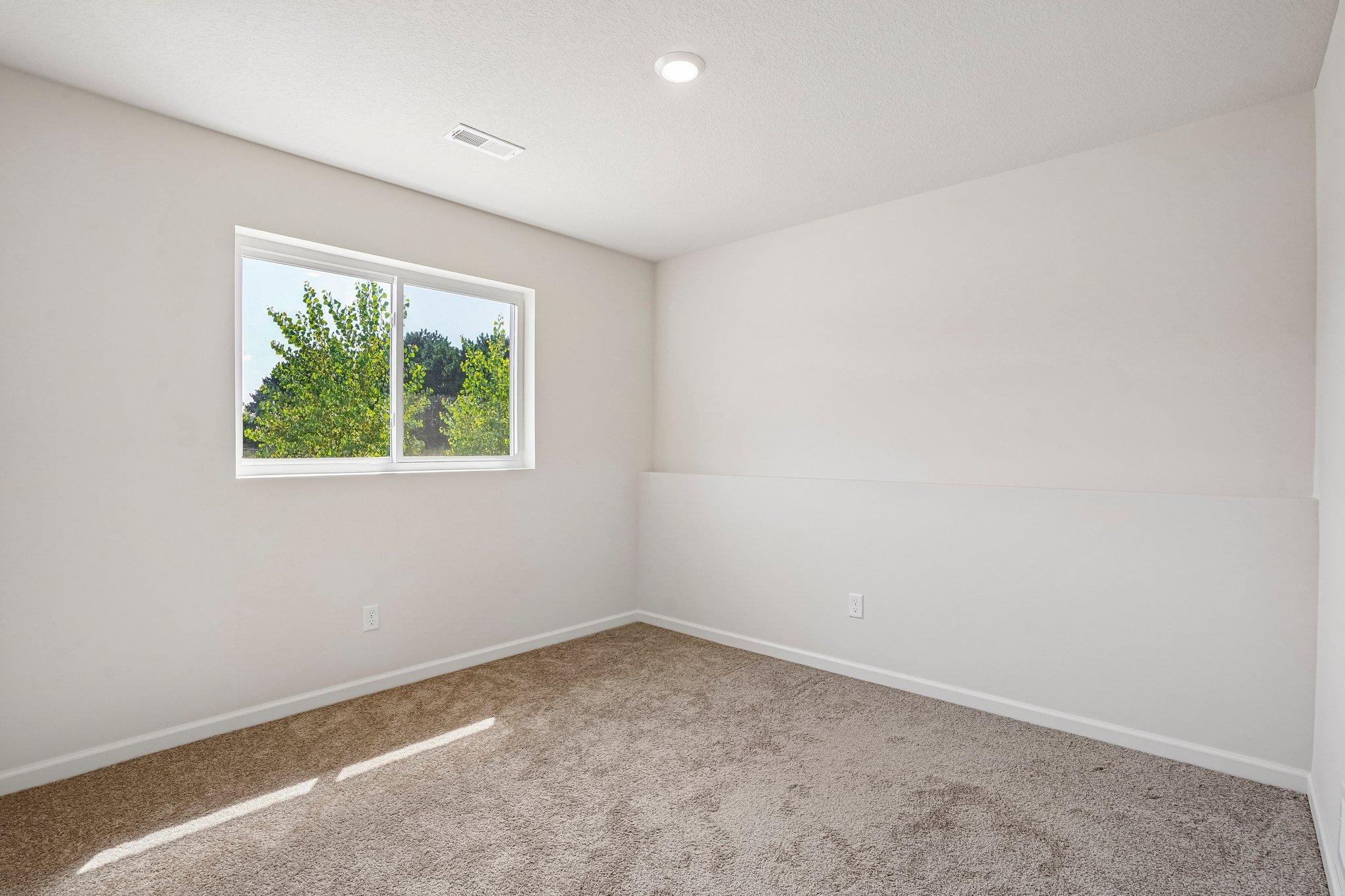 30-web-or-mls-397th St-S2008-028.jpg
