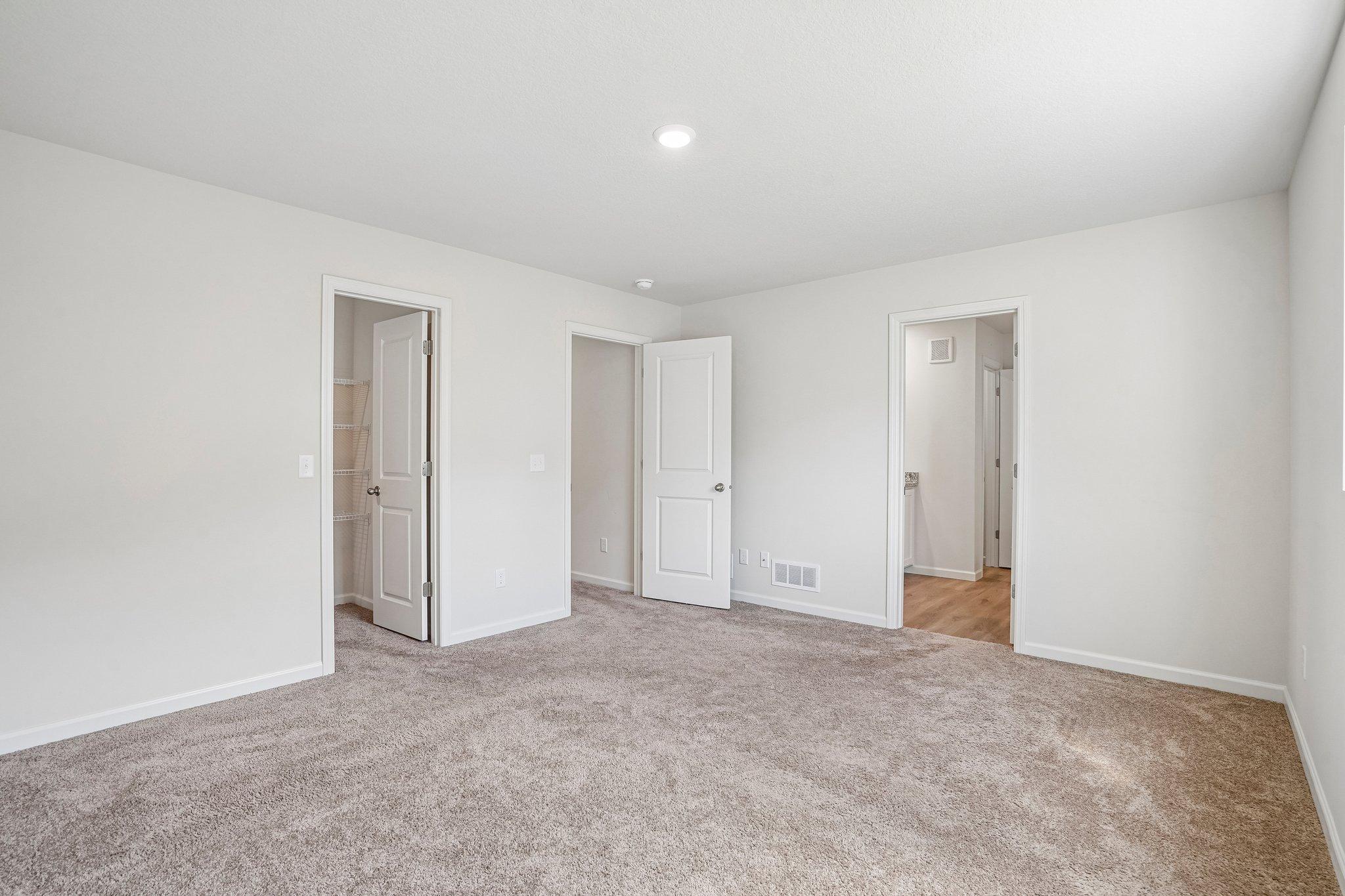25-web-or-mls-397th St-S2008-023.jpg