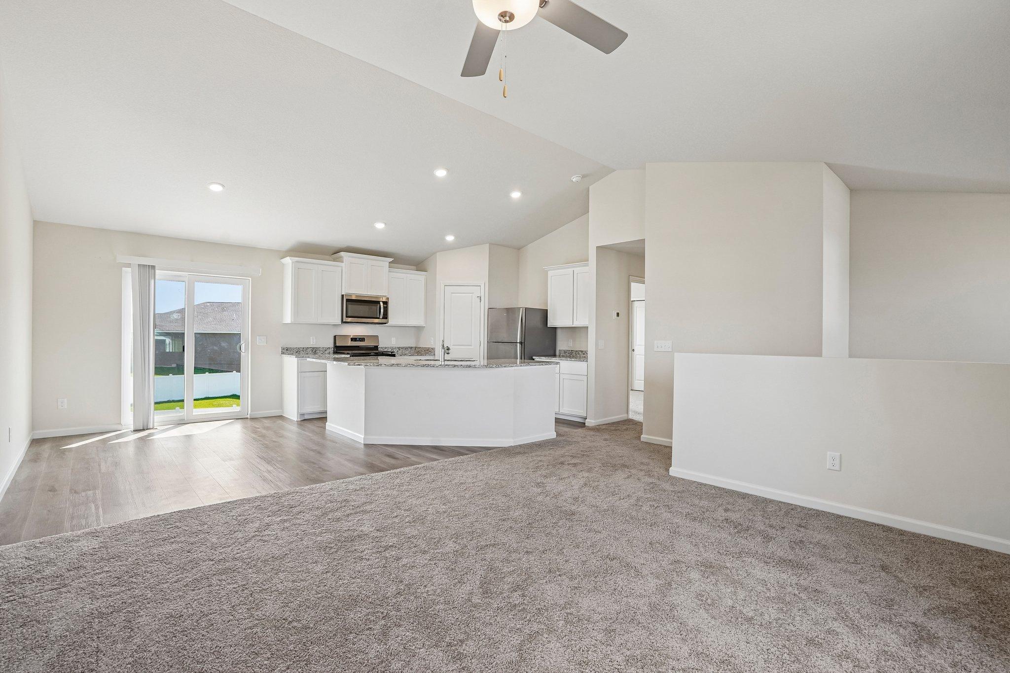 12-web-or-mls-397th St-S2008-010.jpg