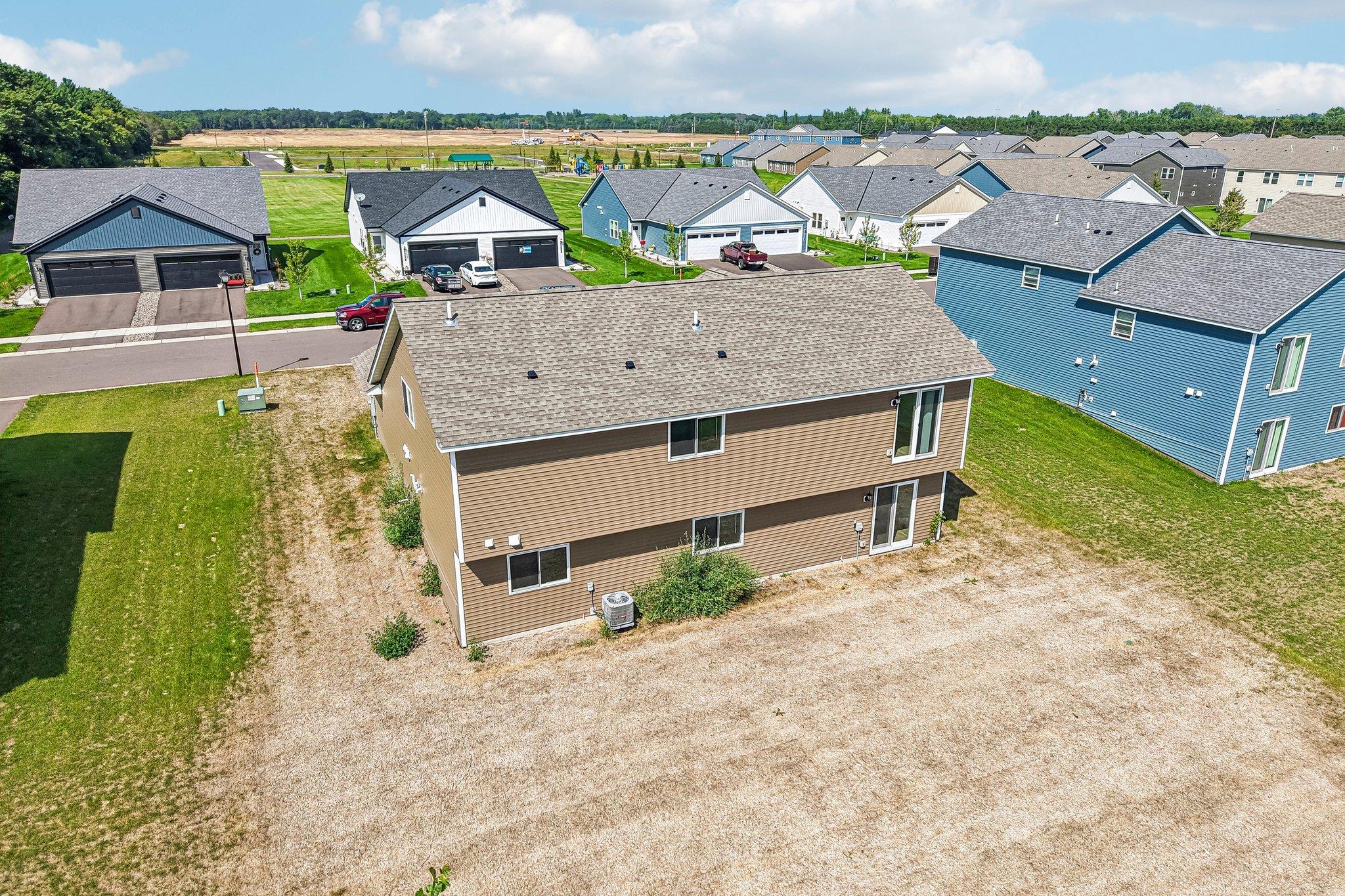 51-web-or-mls-397th St-S2008-049.jpg