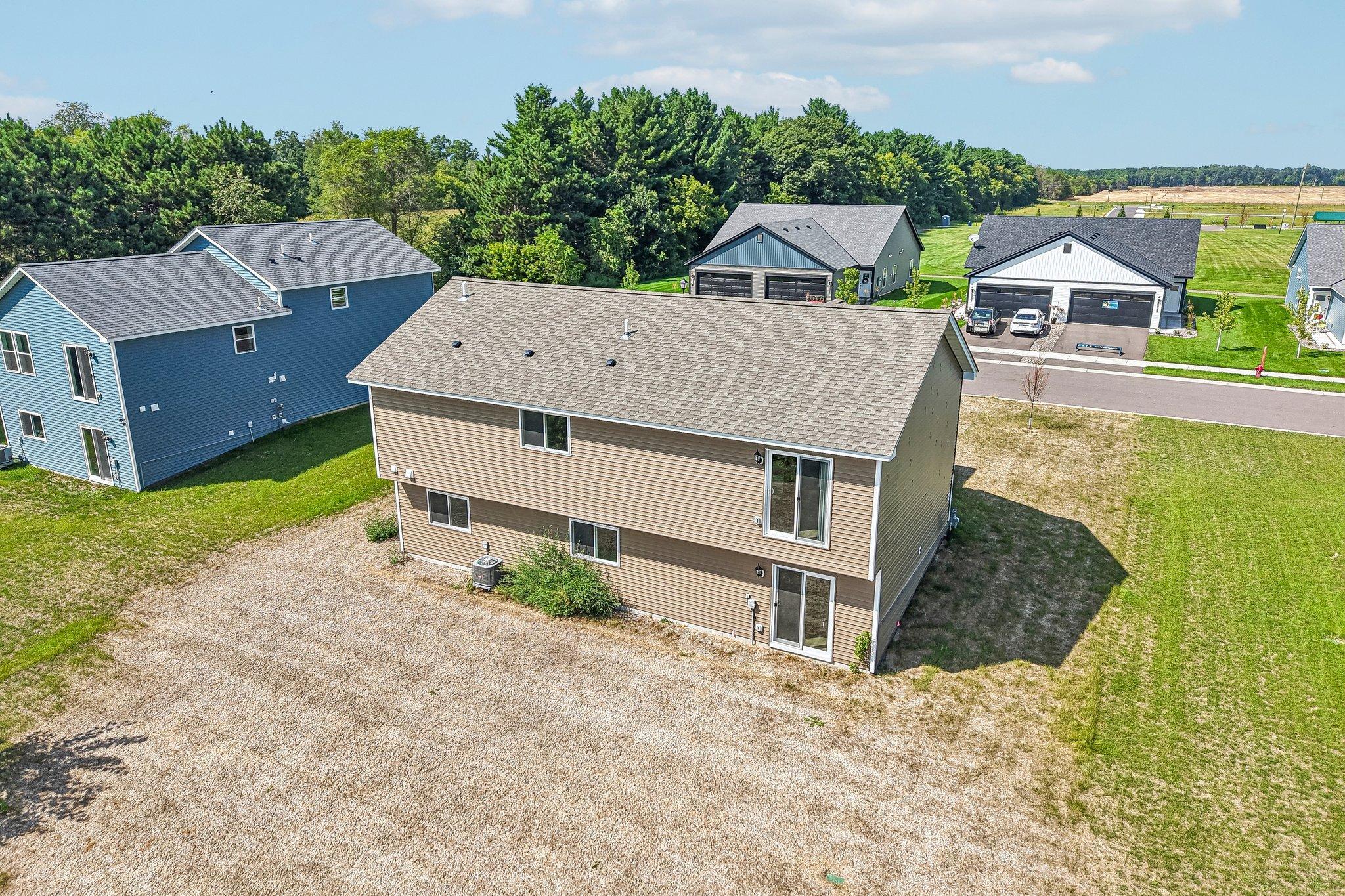 50-web-or-mls-397th St-S2008-048.jpg