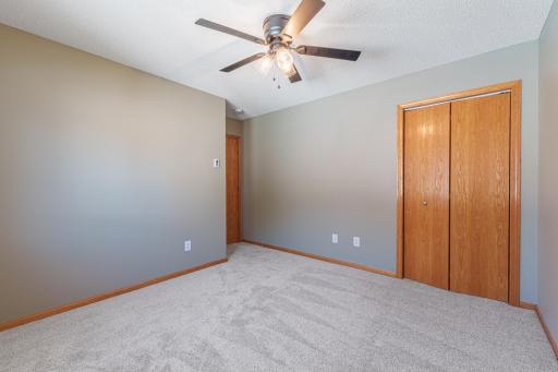 2017 32nd Avenue S, Fargo, ND 58103
