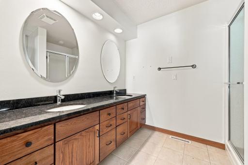 220 15th Avenue Way, West Fargo, ND 58078