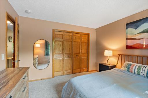 12335 Oxbow Drive, Eden Prairie, MN 55347