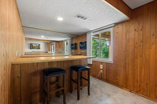 12335 Oxbow Drive, Eden Prairie, MN 55347