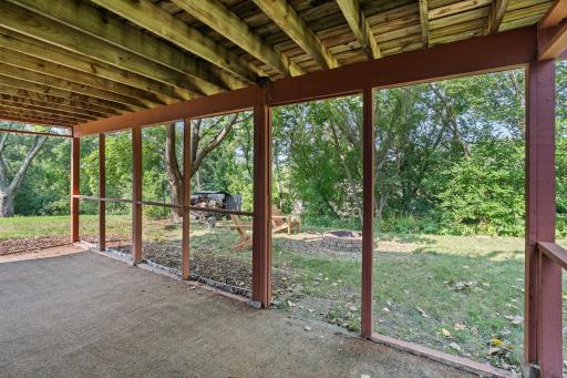 12335 Oxbow Drive, Eden Prairie, MN 55347