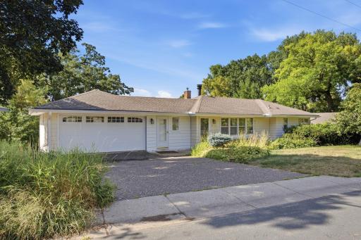 Photo for 6247 Eagle Lake Drive, Maple Grove, MN 55369 - listing #7129101 6247 Eagle Lake Drive, Maple Grove, MN 55369