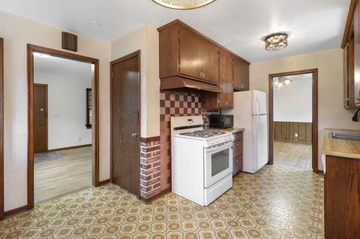 9141 Oliver Avenue S, Bloomington, MN 55431