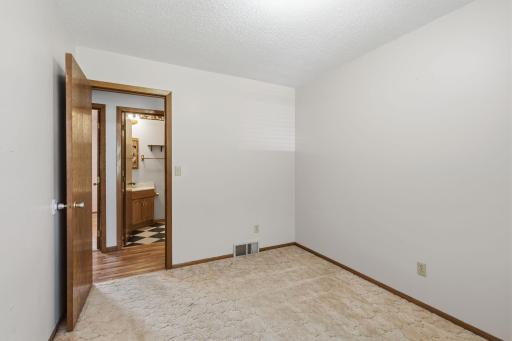 5904 118th Street SE, Delano, MN 55328