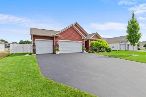 13-web-or-mls-7624 Ochoa Ave NE-7.jpg