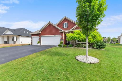 12-web-or-mls-7624 Ochoa Ave NE-4.jpg