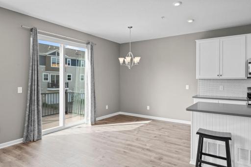 32-web-or-mls-6992 Huckleberry Dr-161.jpg