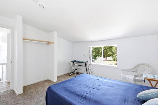 25-web-or-mls-1278-Hubbard-Ave-25.jpg