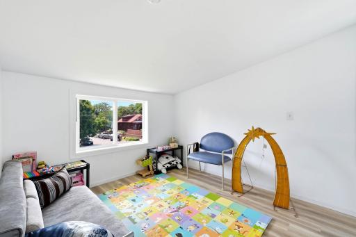 19-web-or-mls-1278-Hubbard-Ave-19.jpg