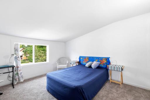 24-web-or-mls-1278-Hubbard-Ave-24.jpg